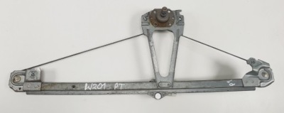 Механизм подъемник стекло правый задний  mercedes w201 фото №1