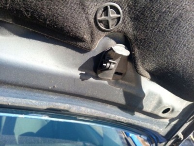 Nissan note e11 podwieszka зачіп стрижень капот oryg. фото №1