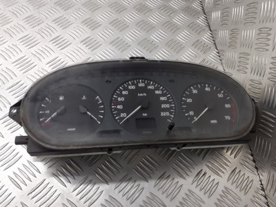 Счетчик приборы renault scenic i 1.6 7700847782 фото №1