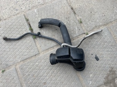 Bmw f20 f30 резонатор шланг повітря 70604567 фото №1