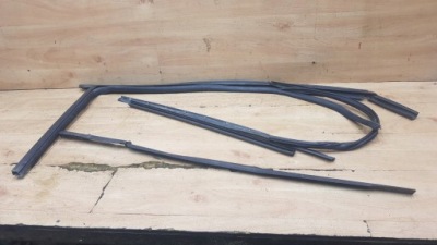 Ущільнювачі скло двері перед праве комплект  ulysse ii фото №1