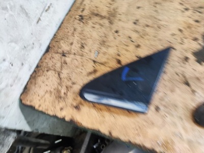 Toyota avensis t25 трикутник заглушка w крила ліва фото №1