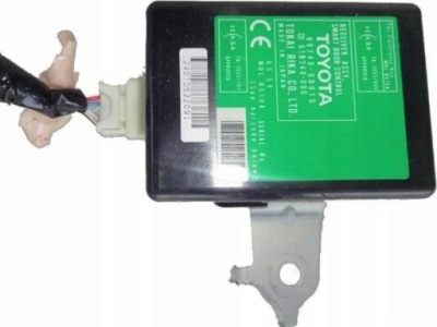 Модуль двері toyota оригінальний номер 89740-0d010 фото №1