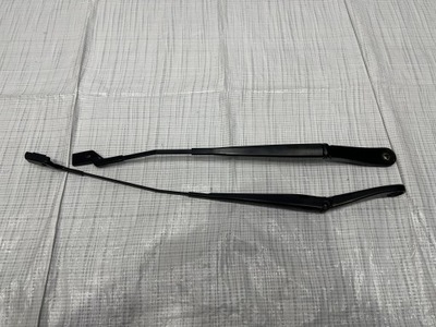 Важелі двірник land rover velar l560 фото №1