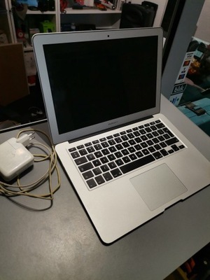 Laptop MacBook Air 13’ i5 4/128GB 2015r 13,3 " Intel Core i5 4 GB / 128 GB
