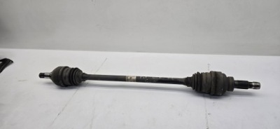 Привідний вал задня права mercedes gla w156 x156 фото №1