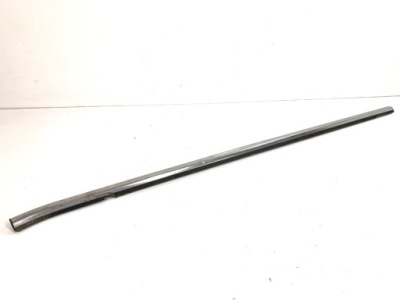 Молдинг уплотнитель перед правый kia sportage iv фото №1