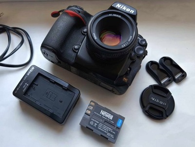 Lustrzanka Nikon D700 + obiektyw Nikkor 50mm F1.8