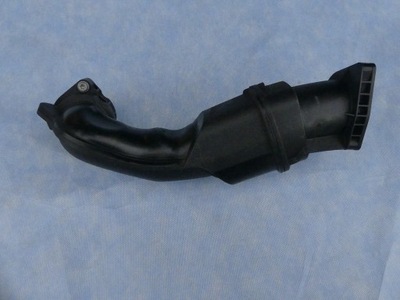 Audi q8 4mn интеркулер давление шланг 06m145673da фото №1