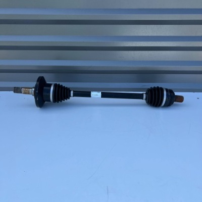 Привідний вал задня права mercedes gle amg w167 a1673501601 фото №1