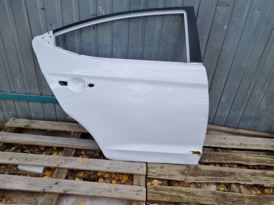 Hyundai elantra vi двері задня задні праве фото №1