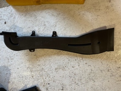 Воздухозаборник воздуха правый audi a7 4g 4g8819724a фото №1