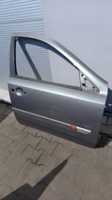 Двері праве перед renault laguna 01r kombi фото №1