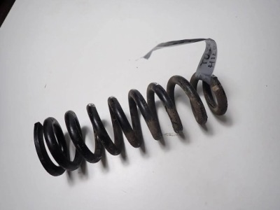 Пружина передня перед toyota hilux viii 2020r фото №1