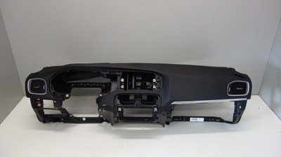 Volvo v40 панель приладів консоль оригінал фото №1