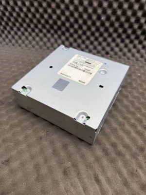 100478702dvv станція мультимедійна tesla model s фото №1