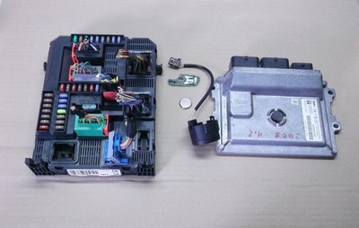 Peugeot 2008 1,2 vti набір стартовий бортовий комп'ютер фото №1