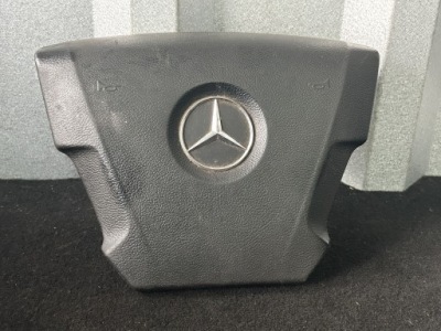 Mercedes atego 3 818 5.2d 18r заглушка керма захист  - a9604640131 фото №1