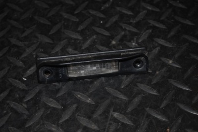 Лампа подсветка номерного знака audi a8 d2 4d0943021 фото №1