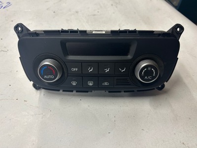 Kia venga панель кондиціонера 97250-1p550 фото №1