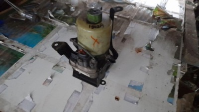 Насос підсилювача seat ibiza 6r0423156b фото №1