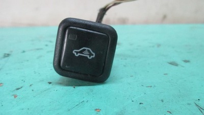 AUDI A4 S4 B5 99R SWITCH BUTTONS ALARM 4B0962109A  