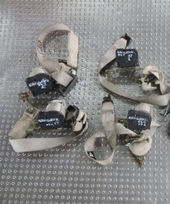 Lincoln navigator ii 2004 pas безпеки задня фото №1