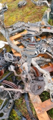 Поворотный кулак амортизатор рычаги правый перед e90 e91 фото №1