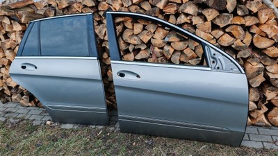 Двері правий задня mercedes w251 r klasa код лакофарбового покриття 723 c723 оригінал фото №1