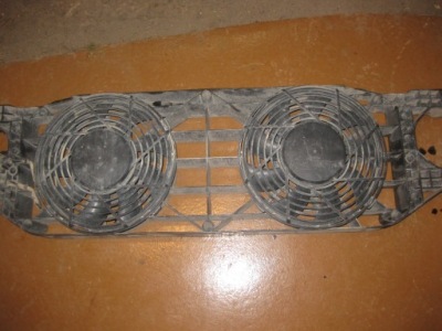 Вентилятор радиатора mercedes actros mp4 9608200142 фото №1