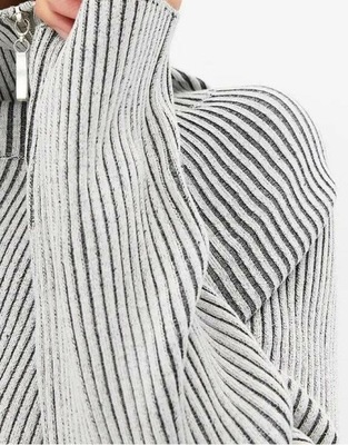 44/46 CSÍKOS PULÓVER CIPZÁRRAL fxs