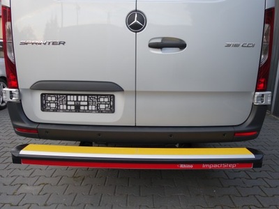 Rhino подножка помост задняя mercedes sprinter 907 фото №1