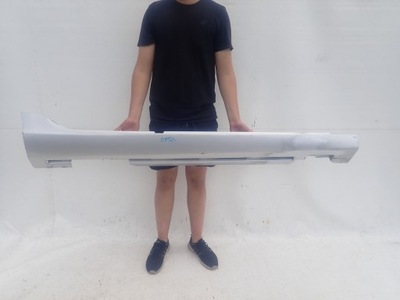 Volvo v40 12- поріг правий молдинг поріг права фото №1