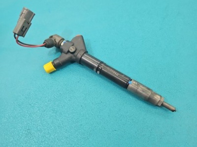 Форсунка toyota avensis ii t25 23670-26020 2.2 d-cat фото №1