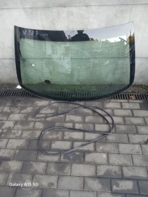 Скло задня mercedes w203 c- klasse седан фото №1