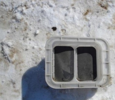 Nissan x-trail 01-06 решітка вентиляції багажника фото №1