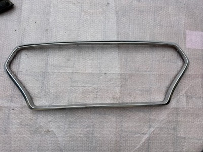 Молдинг хром решетка hyundai i30 86355-g4aa0 фото №1