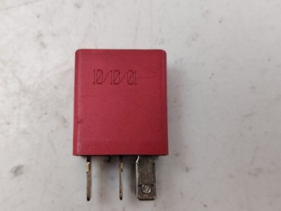 2002 maserati купе реле 232005 фото №1