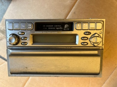 Радіо nissan x-trail t30 2000-2007 281138h300 фото №1