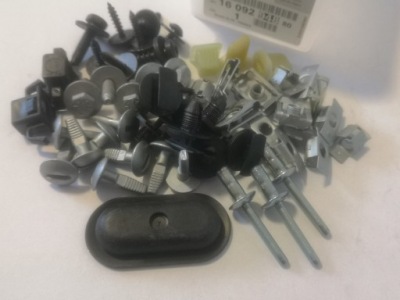 Набір кліпси штифти заклепки крила citroen c3 фото №1