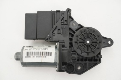 Моторчик скло правий задня vw touran 5k0959704b фото №1