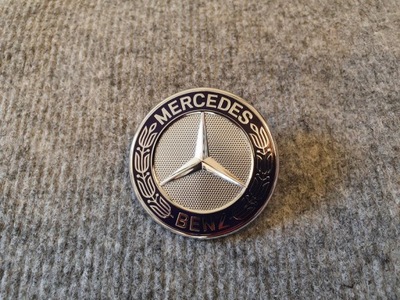 MERCEDES CLS 218 A2188170116 EMBLEM SIGN WITH  