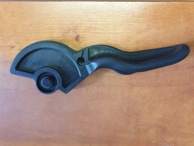 Opel meriva b ручка открывания капот 13128231 фото №1