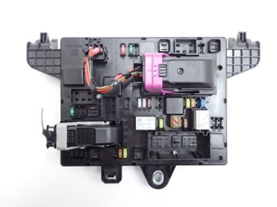 Коробка запобіжників 365927271 opel astra iv j 15r фото №1