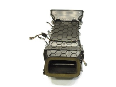 Впуск обдув воздуха консоли центральной задний mercedes r w251 фото №1