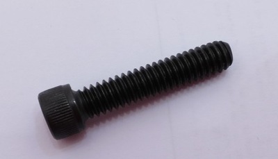 1/4 UNC X 1.1/4'' LONG SOCKET CAPS