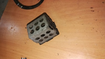 Резистор вентилятор обігріву w126 126 sec mercedes фото №1