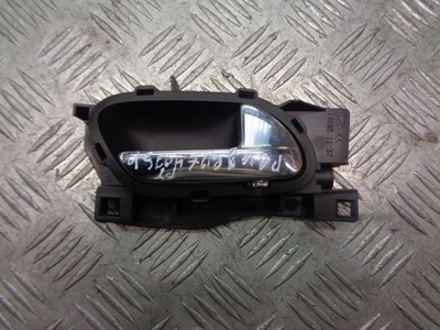 Ручка правая задняя внутренняя peugeot 407 фото №1