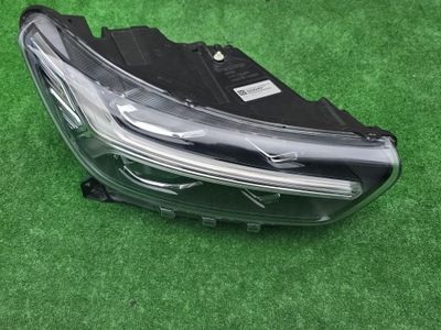 Volvo xc40 full led лампа передняя фото №1