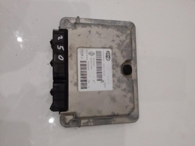 Бортовой компьютер блок управления renault twingo ii 820784565 8200909096 фото №1